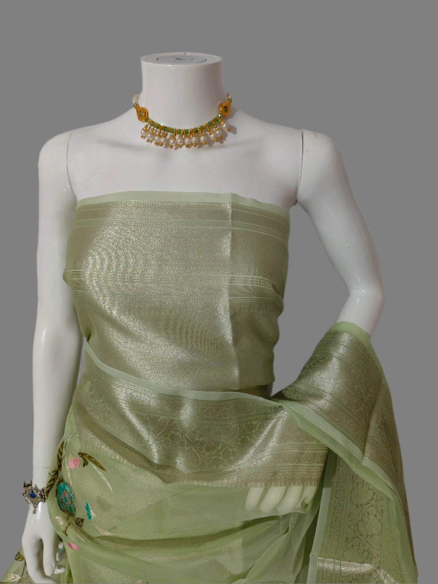 Banarasi Kora Rich Embroidery Green Silk Saree With Unstitched Blouse