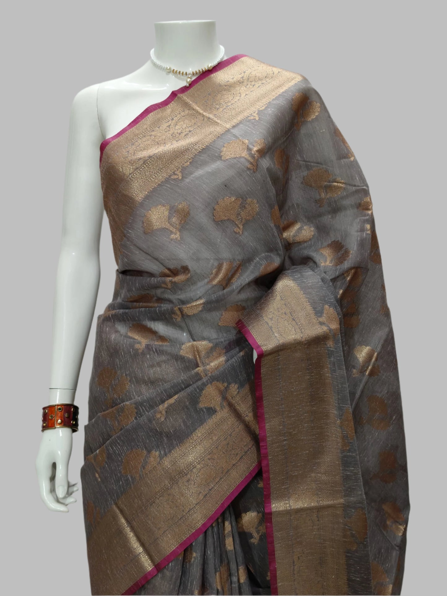 Banarasi Linen Buti Saree With Unstitched Blouse