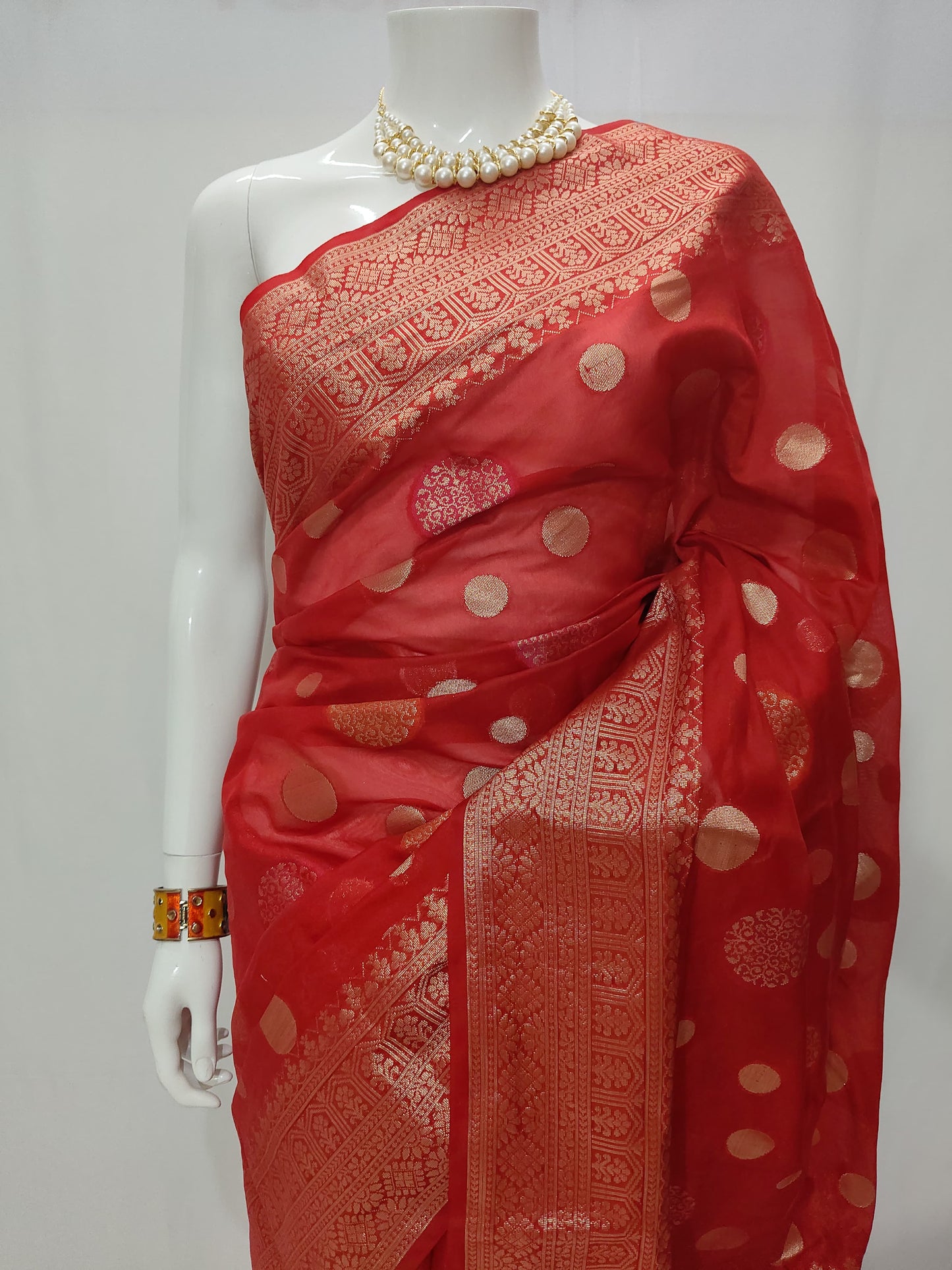 Red Banarasi Georgette Saree With Unstitched Blouse