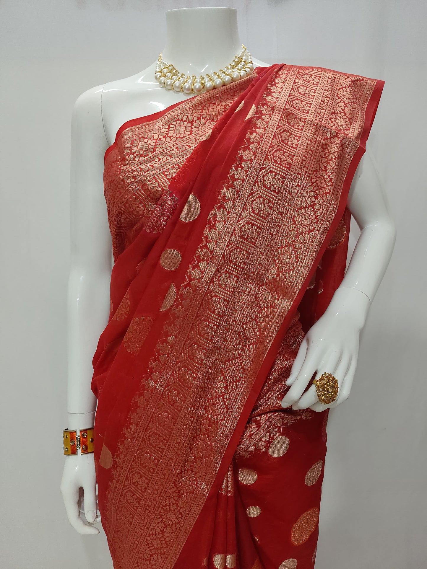 Red Banarasi Georgette Saree With Unstitched Blouse