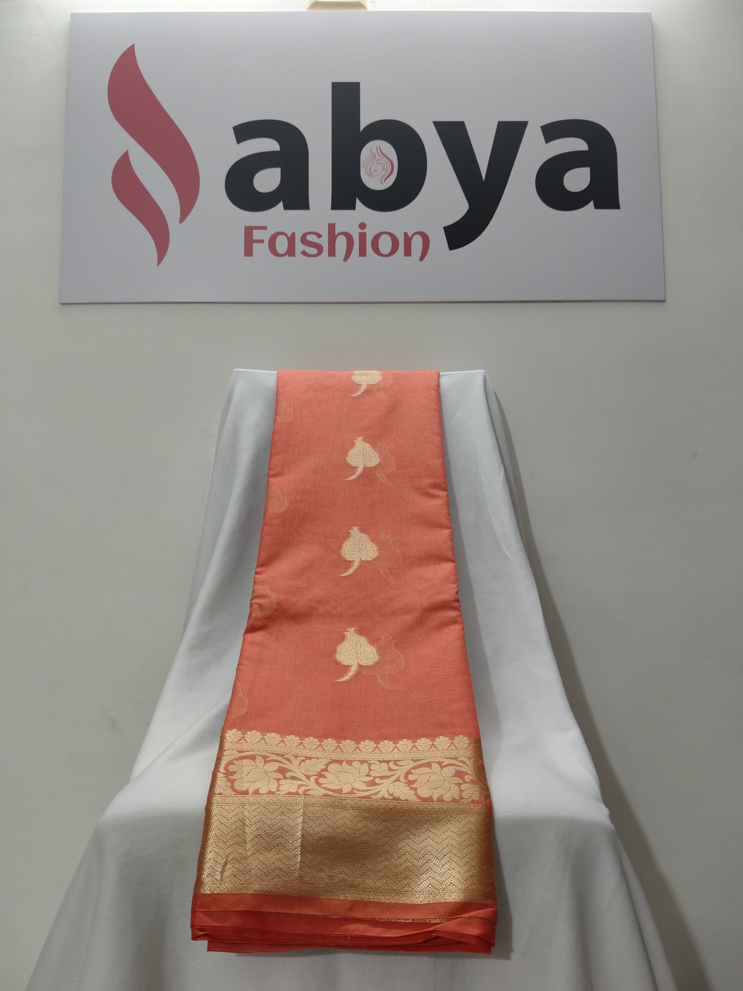 Peach  Banarasi Georgette Saree With Unstitched Blouse