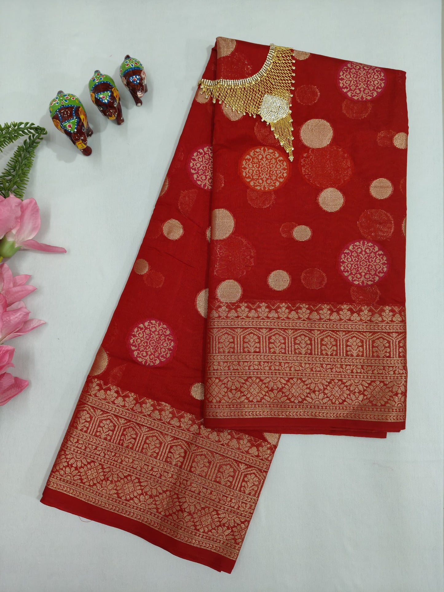 Red Banarasi Georgette Saree With Unstitched Blouse