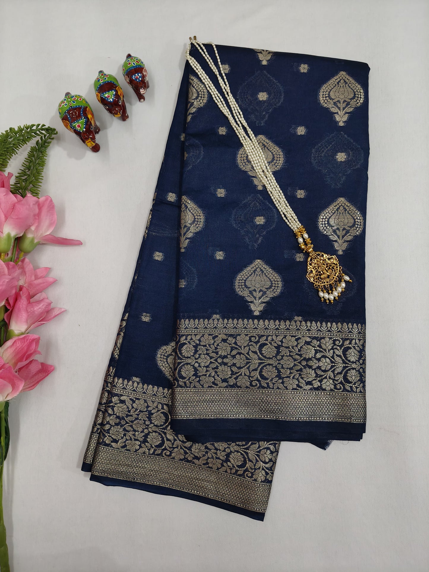 Navy Blue Banarasi Georgette Saree With Unstitched Blouse