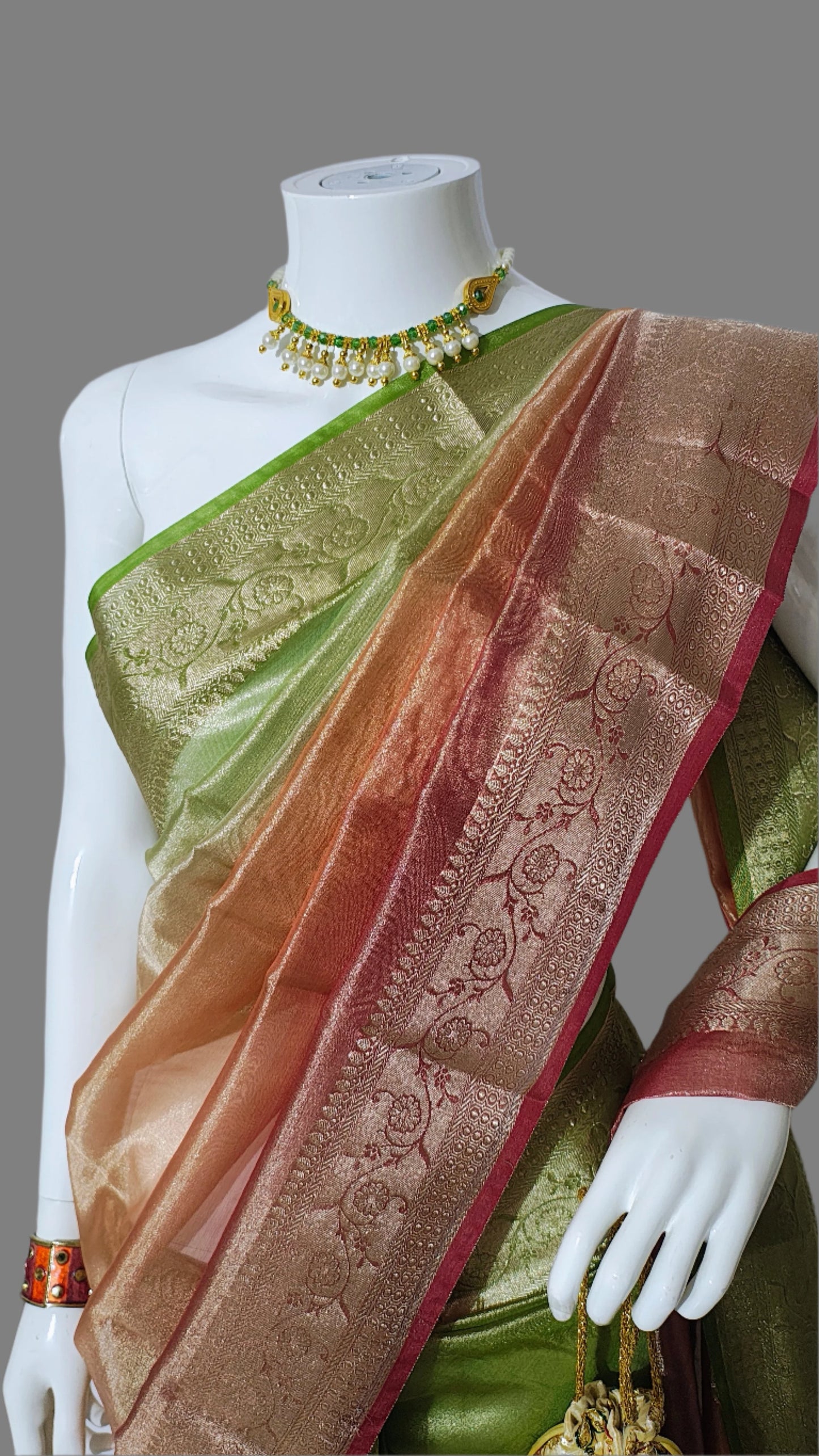 Organza 4D Dye Tissue Saree With Unstitched Blouse